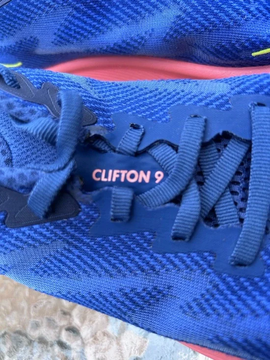 Hoka EUC Women’s Size 8.5 Clifton 9 Blue Coral Mesh Running Shoe MSRP $165 - Picture 7 of 12